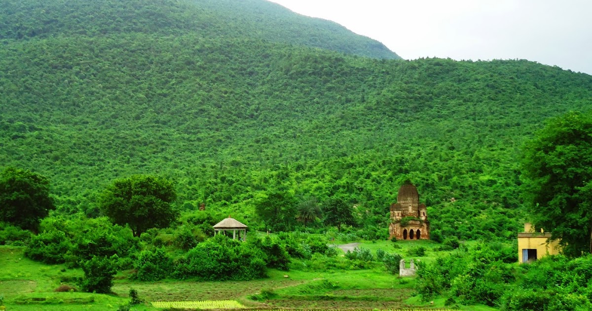 Garhpanchakot-Temple-Hill3
